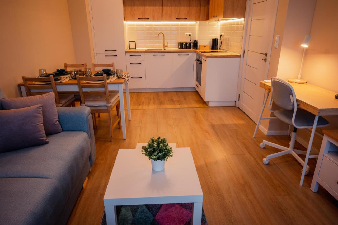 Emerald Suite With Private Parking Varna Exterior photo